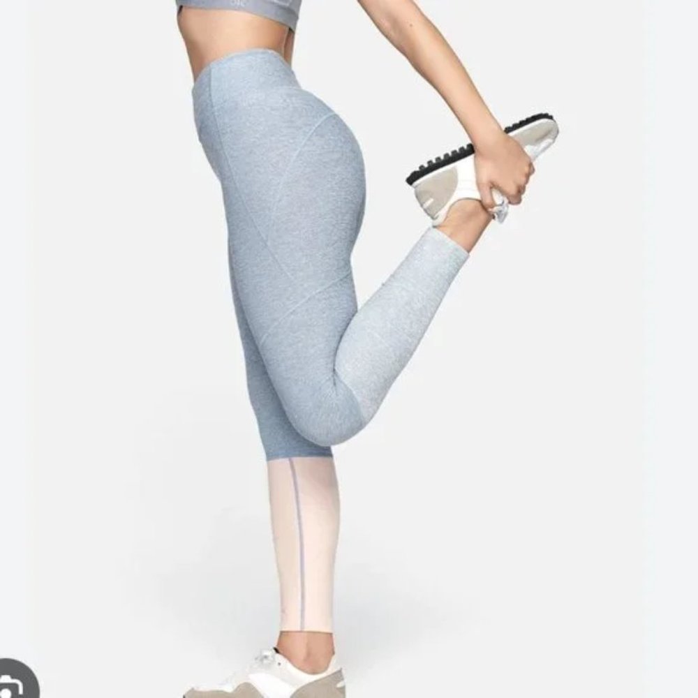Outdoor Voices 7/8 Dipped Leggings - Picture 2 of 13